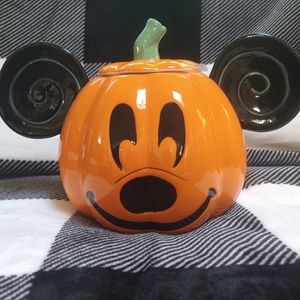 Mickey pumpkin jar